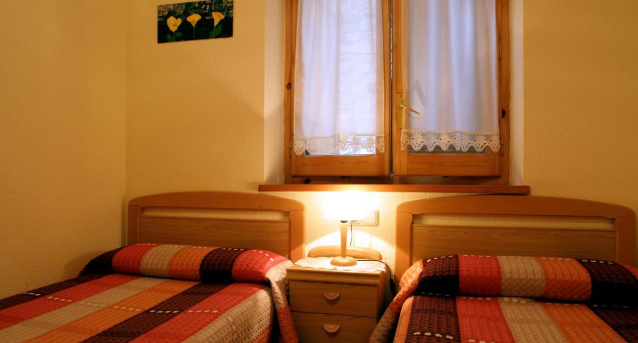 Apartaments La Llucana Barruera Zimmer foto